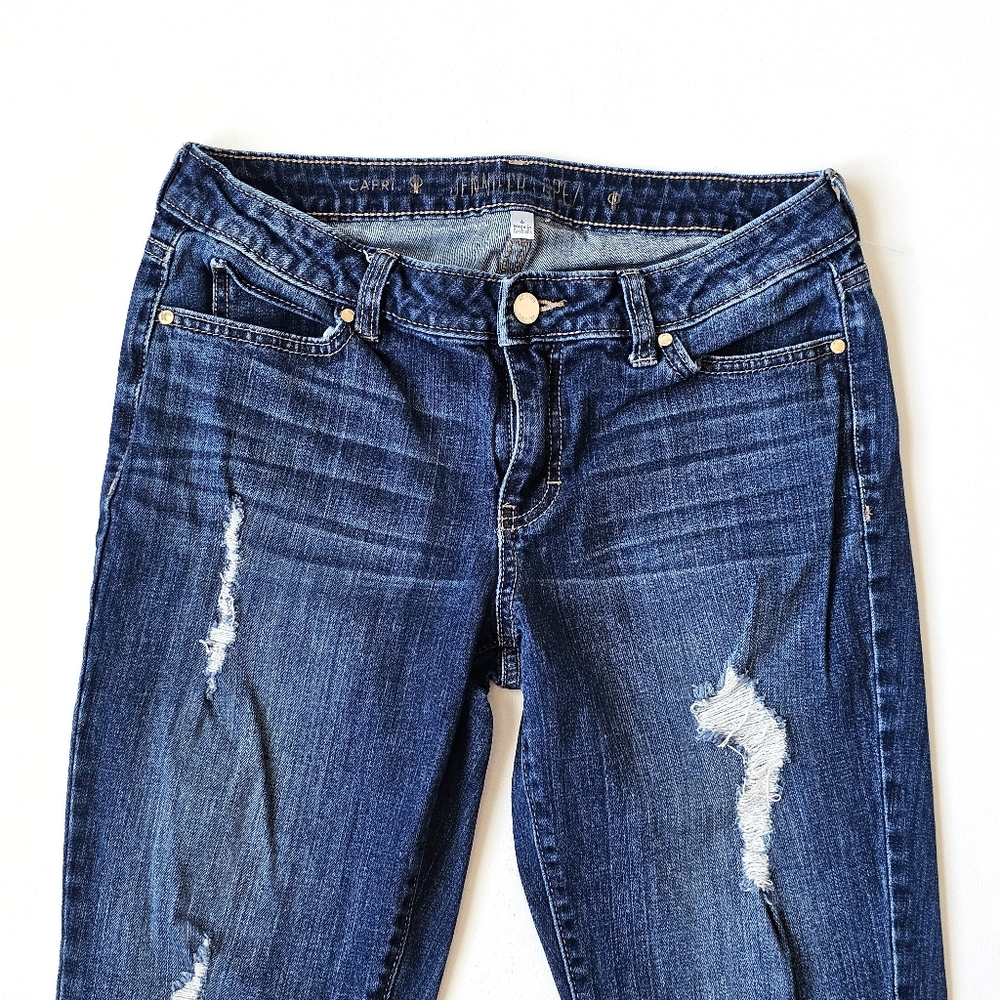 Jennifer Lopez Capri Jeans Women’s Size 6 Dark Wash Distressed Stretch Denim - Picture 2 of 13